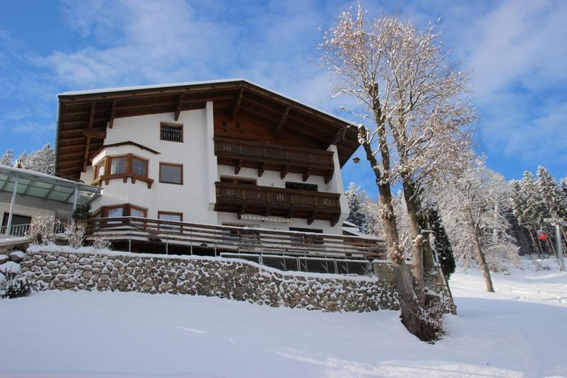 Haus Benedikta Lägenhet Kaltenbach Exteriör bild