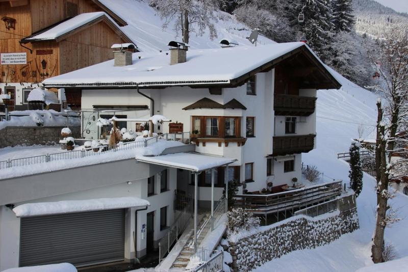 Haus Benedikta Lägenhet Kaltenbach Exteriör bild